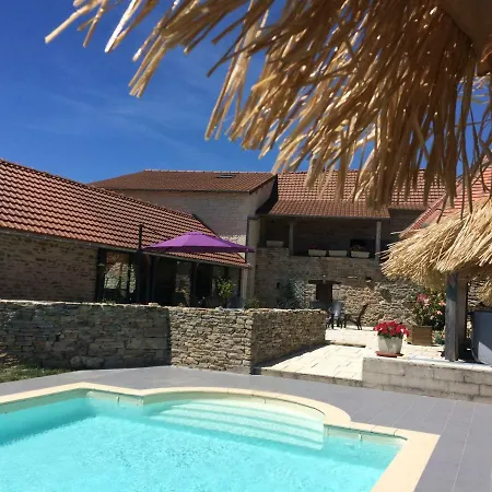 Holiday home Ei Le Domaine Du Bouygues *